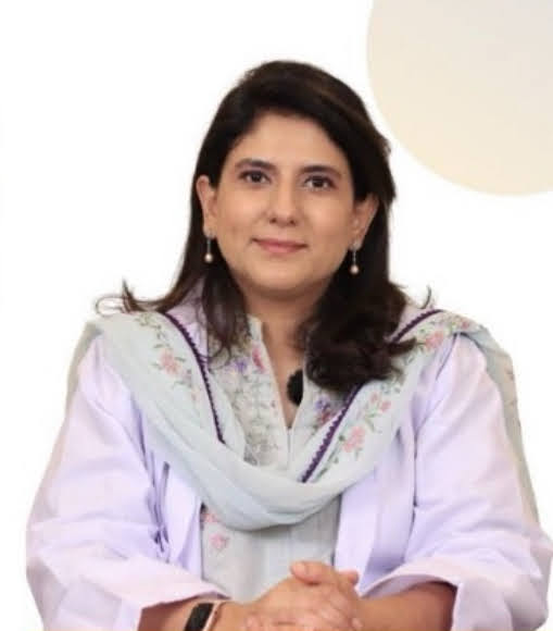 Portrait of Amber Mustafa, RDN